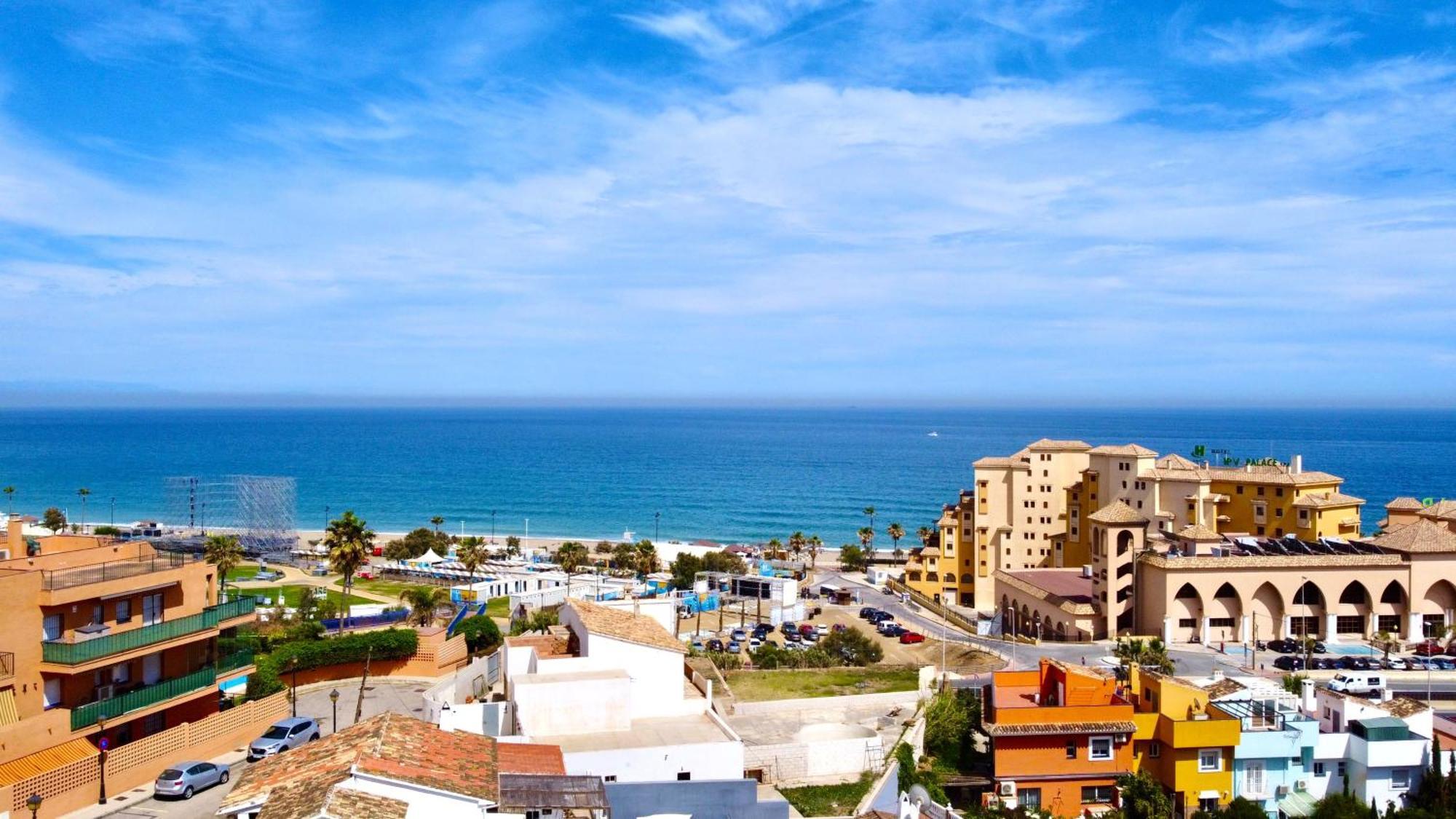 Evans Realty Al Villa & Piscina & Garaje & Playa فوينخيرولا المظهر الخارجي الصورة